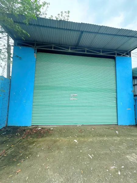 Cho thuê kho 360m2 mặt tiền đường container tại Bến Tre