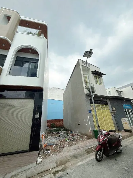 Bán đất 76m²  HXH Chiến lược Bình Tân