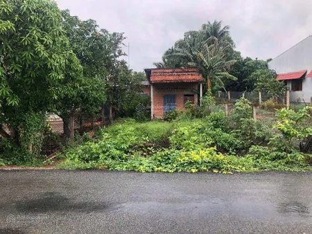 Cần bán đất mặt tiền lê văn tưởng ấp 4