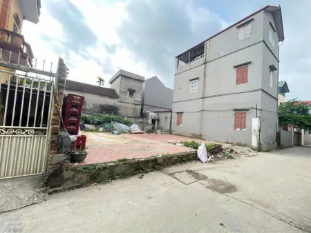 Bán đất chục chính đại tự thanh khương thuận thành dt 91m mt 4m50 ô tô tránh đường thông gần chợ