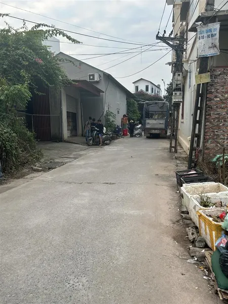 Bán đất mễ sở văn giang gần vành đai 4 200m full thổ cư mặt tiền 6,15m