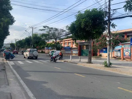 Bán gấp mặt tiền kd đường linh trung| 834m2, ngang 21m, nở hậu| đang cho thuê thu nhập cao| giá tốt