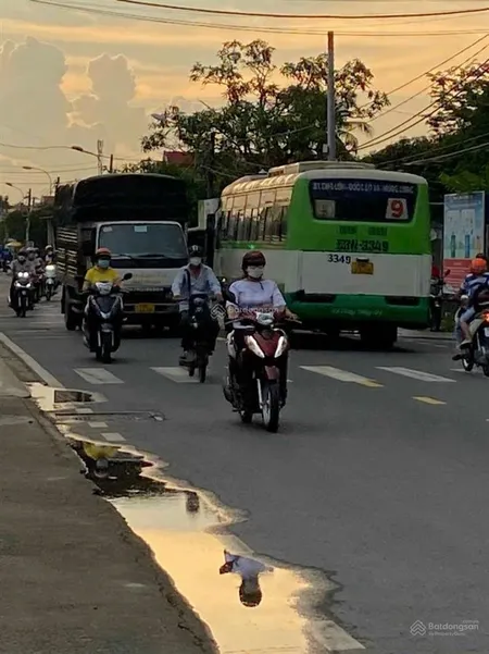 Bán rẻ 179m2 đất ở giá 6 tỷ thương lượng, mặt tiền đường đoàn nguyễn tuấn xã hưng long, bình chánh.