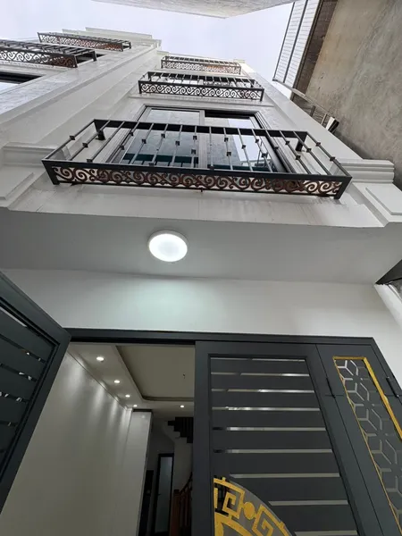 LÔ GÓC NHÀ MỚI - Ô TÔ CỰC GẦN -TẦM TÀI CHÍNH QUÁ NHIỀU KHÁCH THÍCH - GIÁ ĐẦU TƯ