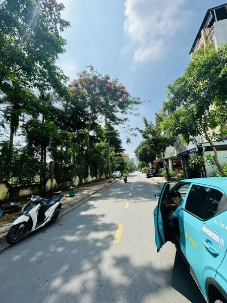 BÁN ĐẤT MẶT TIỀN ĐƯỜNG D2, HIỆP PHÚ - 100m2 - GIÁ 9.9 TỶ