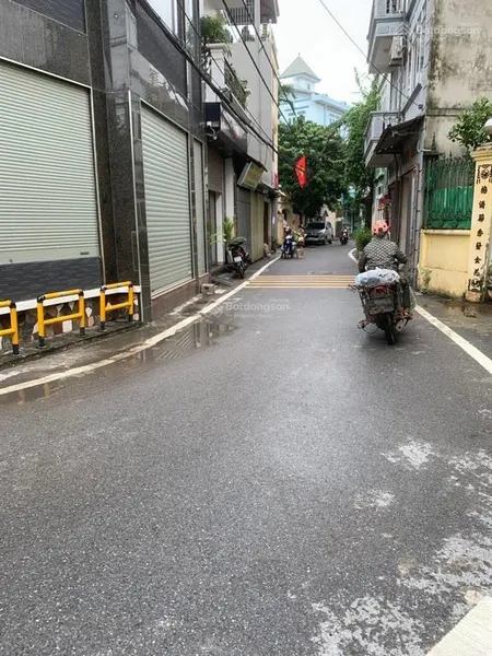 Gấp gấp lắm rồi, chủ nhà cần tiền bán giá quá bèo , đất thổ cư tại ngã tư trôi