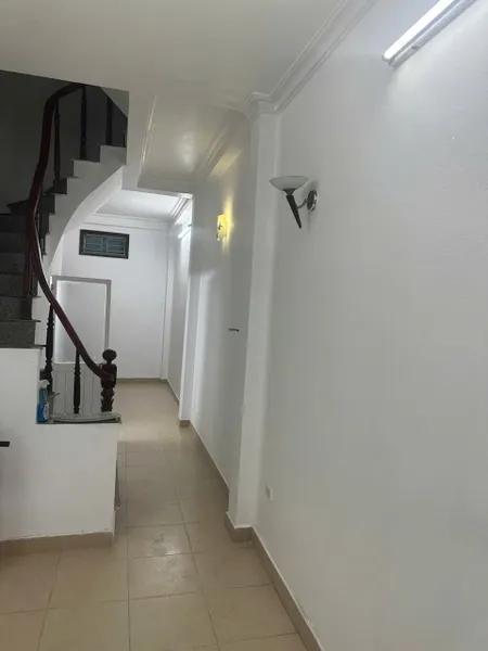 SIÊU HIẾM GẦN GẦN PHỐ - LÔ GÓC - TRƯỜNG HỌC CÁC CẤP - BỆNH VIỆN - ĐẠI HỌC - Yên hoà 32m, 5  tầng, 8tỷ, Cầu giấy