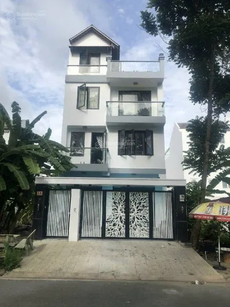 Bán nhà KDC Conic - 4 tầng 8 phòng master - SHR hoàn công đủ - 7x20m DT sàn: 331m2 - chỉ 13.8 tỷ