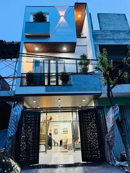 Nhà 3 tầng đường Nguyễn Chích - Diện tích đất = 82,5 m2 - FULL nội thất Y HÌNH