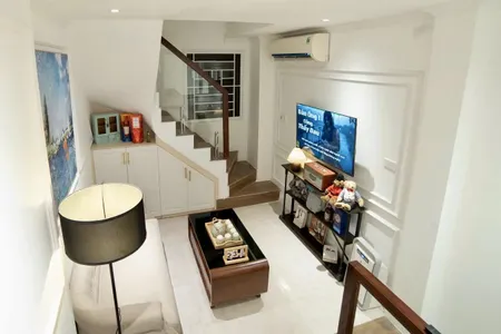 Bán nhà Đống Đa – Nhà phố Tôn Đức Thắng 5 Tầng, 3 Ngủ, Ngõ Nông, Ở Ngay, giá chỉ 6.45 tỷ