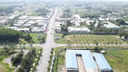 Chỉ hơn 1tỷ , có 100m2 thổ cư,  Hạ tầng 100%_Có sổ sẵn_Hỗ trợ giá tốt_Mặt tiền Phùng Hưng_Cách sân bay Long Thành chỉ khoảng 5km.