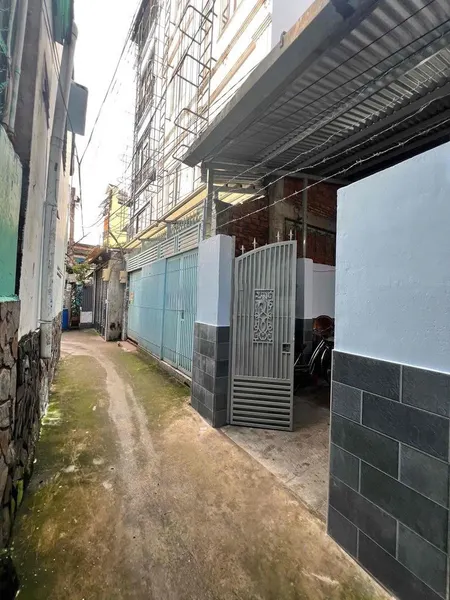 NNC 381/ PHAN VĂN TRỊ BÌNH THẠNH (3,5X15M) TRỆT LỬNG 2PN. GIÁ 8,5 TRIỆU/ THÁNG