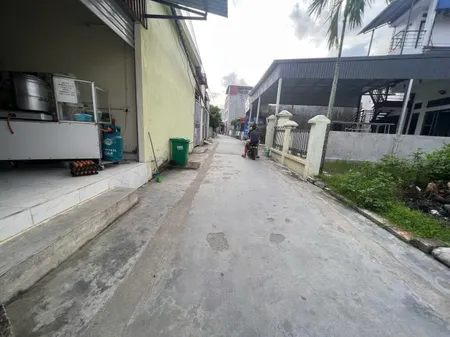 31/10/2025.Bán đất 93m² ngang 5m . đường thôn 4m. giá 2.53 tỷ Hồng Phong. liên hệ 0362558882