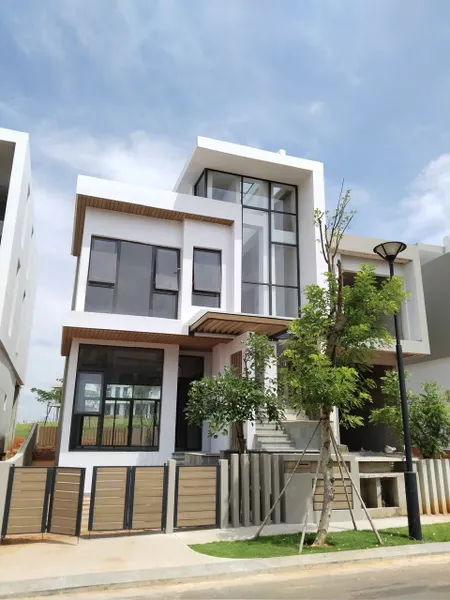 Bán villa golf Novaworld - cắt lỗ 2 tỷ. LH: 0974090487