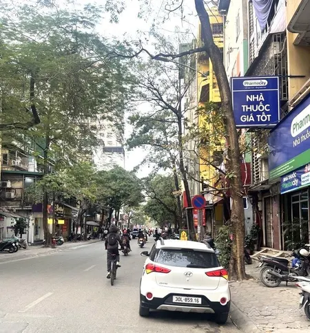 Cực kỳ hiếm, bán đất tặng nhà c4, hoàng mai, vỉa hè, xe tải tránh đỗ, kinh doanh đỉnh