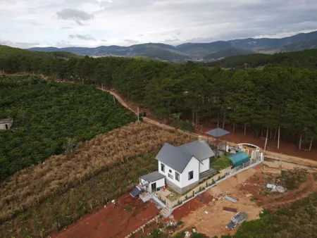 CĂN VILLA GIÁP RỪNG THÔNG - VIEW ĐỒI CHÈ MÊ LINH 🌲CHỈ 3 TRĐ/m2