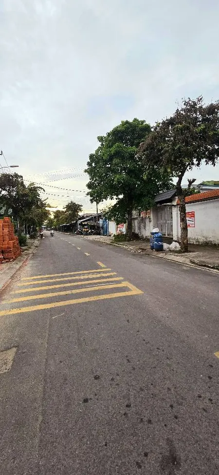 BánBiệt thự Gấp Xuân Thới thượng hóc môn