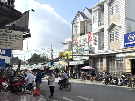 NHÀ PHỐ THƯƠNG MẠI MẶT TIỀN ĐƯỜNG NGÔ QUYỀN, TRỤC CHÍNH CHỢ CÁI VỒN