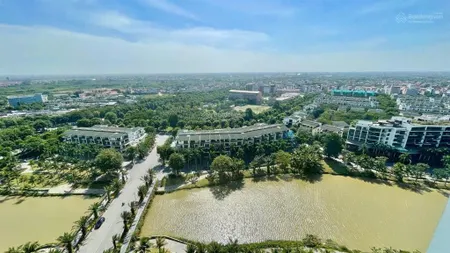 Chính chủ bán căn 62m2 ban công rộng toà central lake ecopark. 093268264