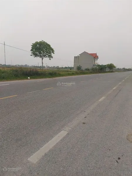 Lô đất đầu tư 200m ra khu công nghiệp liên hà thái ngay ngã 3 đèn đỏ làm ăn kinh doanh 1,9tỷ