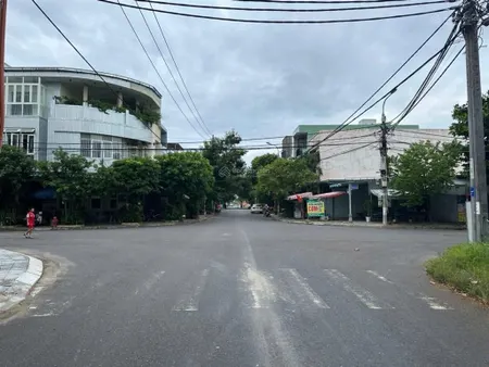 Chính chủ bán lô góc duong loan, dt 205m2, vị trí đầu tư sinh lời tốt