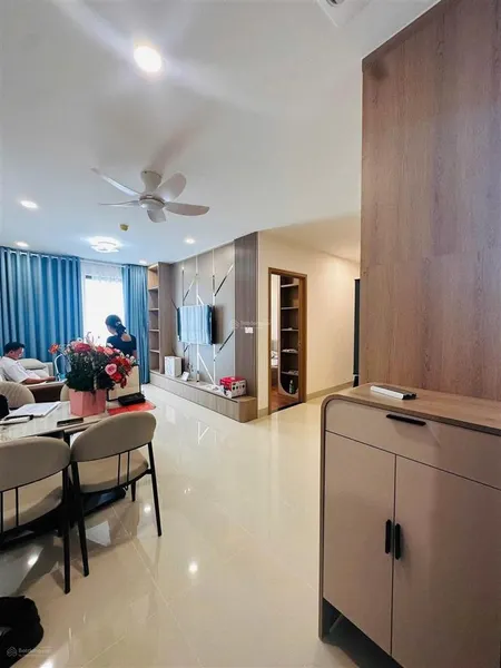 Chính chủ bán hoặc cho thuê căn góc 2 pn 2 wc 77m2 full nội thất xịn giá 4,4 tỷ, 0937 930 ***