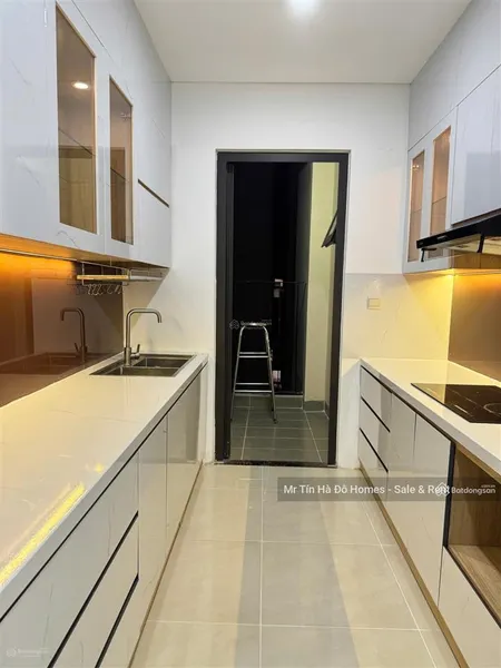 Chính chủ bán căn hộ hà đô centrosa garden 3 phòng ngủ + 1 phòng đa năng 139m2 full nt giá 20 tỷ