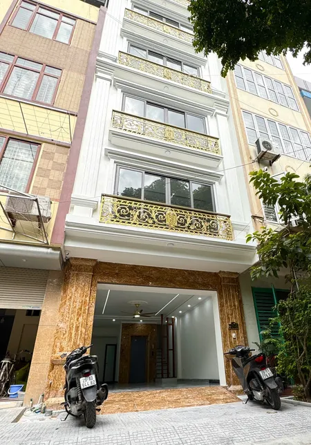 BÁN NHÀ LK CỬA PHỦ ĐỐI DIỆN PARKCITY, VỊ TRÍ VÀNG GIÁ CHỈ 18.x TỶ