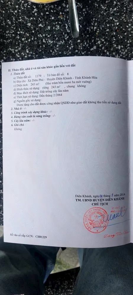Bán lô góc 2 mặt tiền ở Diên Phú , Diên Khánh. DT 243m2 , đất TMDV, gần sông .Giá 4,5tr/m2 TL