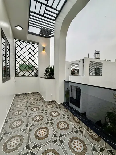 Nhà đẹp 3 tầng ngay thị trấn Nhà Bè; 60m2 (ngang 5m); không quy hoạch; hoàn công đủ