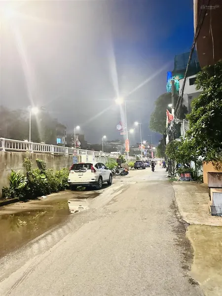 Giá 150 tỷ! toà văn phòng vip âu cơ tây hồ lô góc kinh doanh 150m2 x 7tầng 2 hầm 10m mt