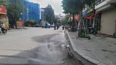 Bán nhà văn quán, hà đông 32m2, 5 tầng, ô tô tránh nhau, kinh doah đỉnh cao, gần chợ