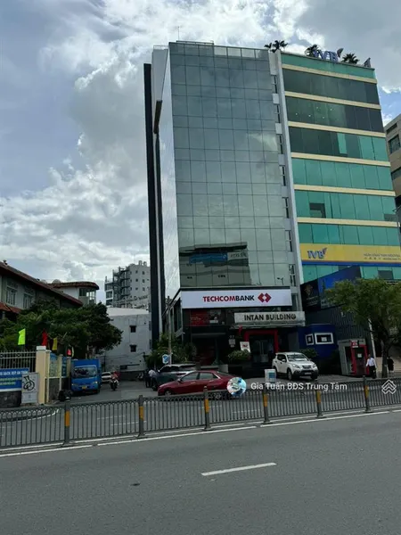 Bán gấp tòa building mặt tiền ngay nguyễn văn trỗi p12 pn 15*28m hầm 9 tầng gía 139 tỷ