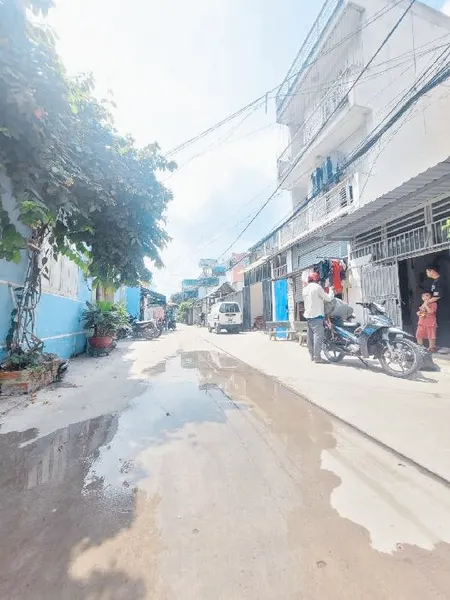 Bán nhà Gấp 4 Tầng HXH liên khu 4-5  Bình Tân