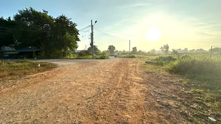 Tôi cần bán đất Hóc Môn, 1.600 m2, gần Lê Văn Khương, đường xe tải tới nơi,