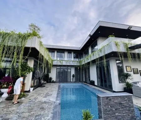 BÁN BIỆT THỰ-1200M2-FULL NỘI THẤT-ĐƯỜNG AN HẠ -BÌNH CHÁNH-DỌN VÀO Ở NGAY THÔI ANH CHỊ ƠI