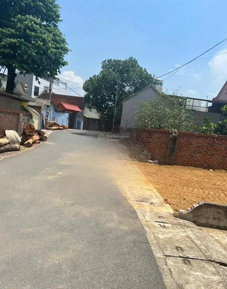 0373 701 *** bán đất trục chính phú cát, 350m2, mặt tiền hơn 10m giá chỉ 29 triệu/m2