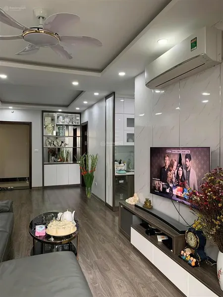 Bố mẹ mình cần bán căn căn 2 ngủ 75m2 của nhà đang ở tại toà cao cấp hh thái hà, 43 phạm văn đồng