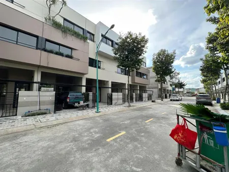 Bán shophouse 2 tầng, 3,7 tỷ, 81m2, đt 743, bình chuẩn, thuận an, bình dương