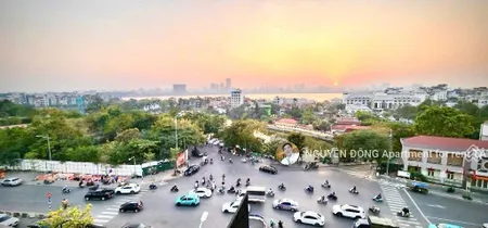 Chính chủ bán đất mặt phố quận tây hồ 120m2, mt 5,5m, giá 29,5 tỷ.