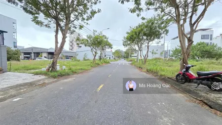 Đất biển sơn thuỷ mt nguyễn cơ thạch. dt 125m2 xây toà căn hộ rất đẹp