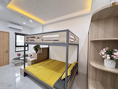 73 hoàng ngân - giường tầng full nội thất - ngay gần ga láng, royal
