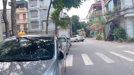 Bán đất phân lô quân đội ôtô ô tô tránh view sân bóng ở phố lý sơn, diện tích 130m2, giá siêu rẻ