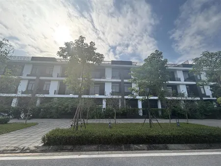 Bán shophouse 200m2 giá nhỉnh 36 tỷ nhà hai mặt đường giá tốt nhất thị trường tại hà đô charm