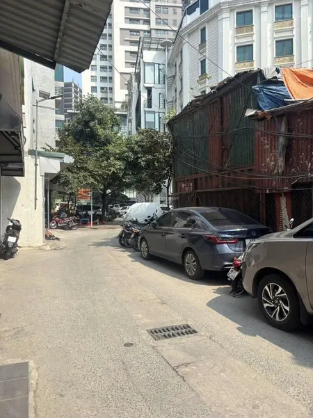 Mảnh đất vàng còn sót lại ô tô tránh dừng đỗ kinh doanh xây toà văn phòng, chdv, khách sạn