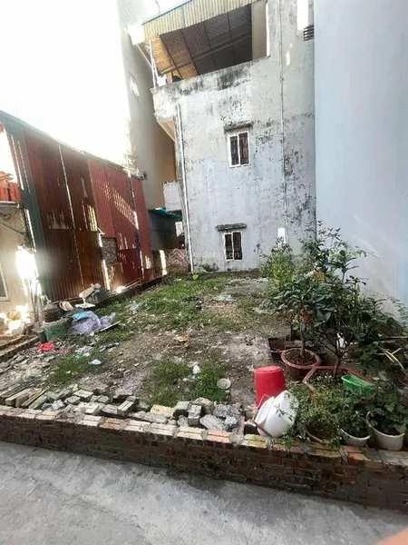 Bán đất nguyễn khoái, mảnh đất lô góc vô cùng đẹp, pháp lý chuẩn, gần phố nhiều tiện ích, có 6.9 tỷ