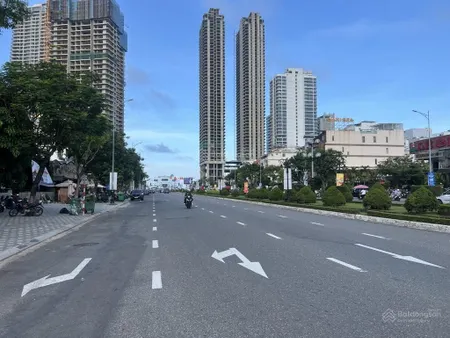 Bán gấp lô góc siêu đẹp mặt tiền phạm văn đồng & hoàng bích sơn. vị trí vàng.