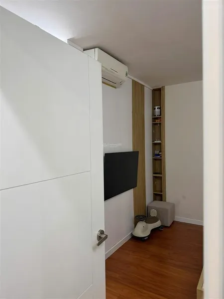 Bán chung cư valencia garden việt hưng long biên 79m2 2n2wc full nội thất 5.25 tỷ (thương lượng)