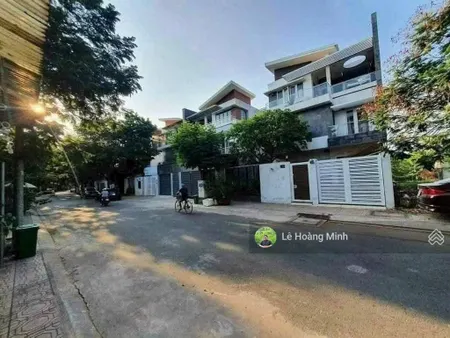 Còn mấy lô đất đẹp 5m x 22m. hẻm nhựa 14m kdc hà đô river side lê thị riêng