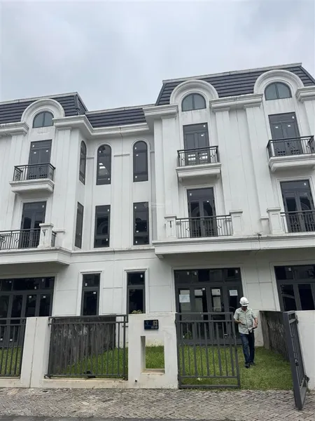 Chính chủ cắt lỗ căn liền kề kđt crown villas tp thái nguyên, 132m2/căn 6,8 tỷ